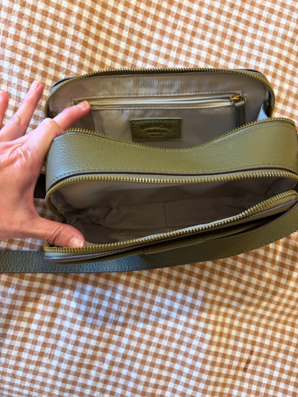 American Leather Co Nashville Leather Double Zip Crossbody Camera Bag Sage Green - Picture 6 of 11